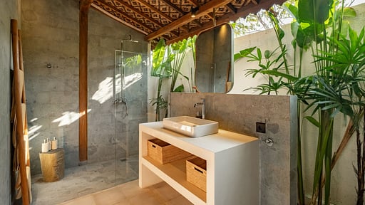 Eccica Villa Bedroom 2