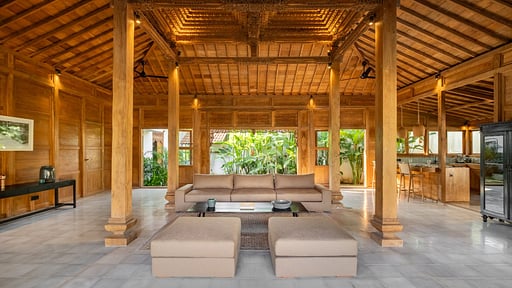 Eccica Villa Living room