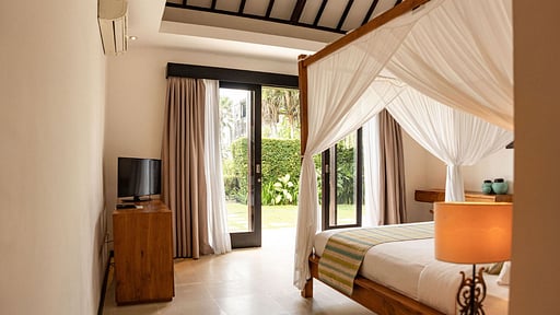 Echo Beach Duo Villa Dua Bedroom 1