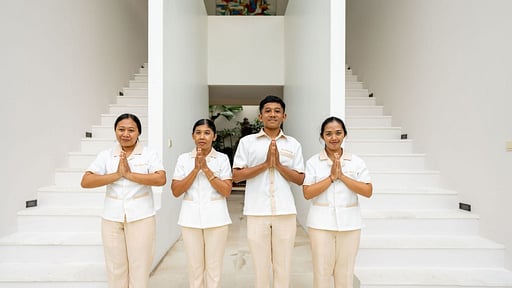 Echo Beach Duo Villa Empat Villa staff