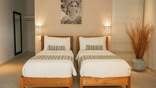 Echo Beach Duo Villa Enam Bedroom 2