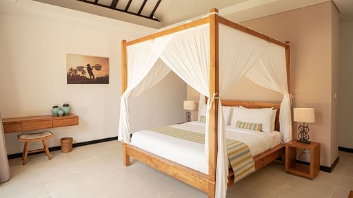 Echo Beach Duo Villa Enam Bedroom 5