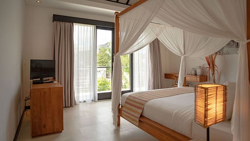 Echo Beach Duo Villa Enam Bedroom 4