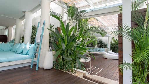 Eden Residence Living room