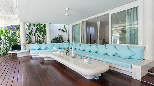 Eden Residence Living room