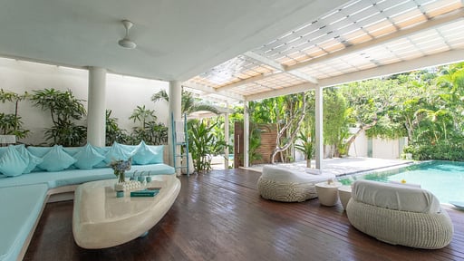 Eden Residence Living room