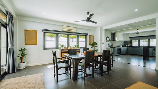 Eden Villa Dining area