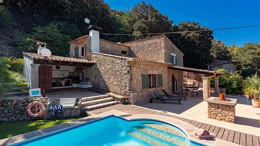 El Coste Felip BBQ equipment