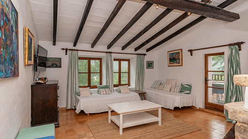 El Rafalet Media room