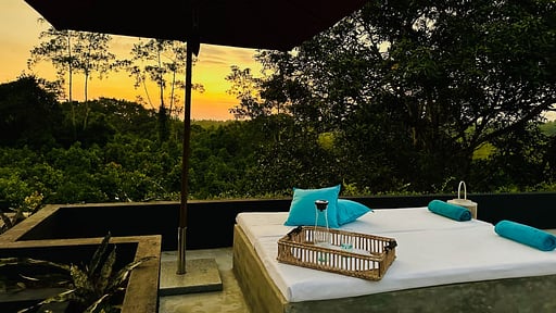 Ellies House Rooftop lounge