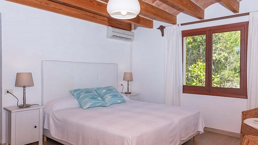 ELS GORGS PETIT Bedroom 3