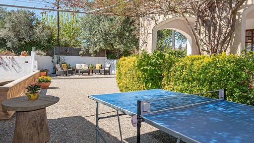 ELS GORGS PETIT Table tennis