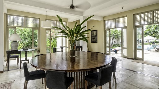 Elysium Villa Dining area