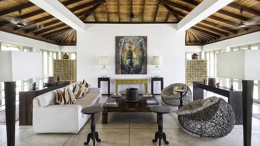 Elysium Villa Living room 2