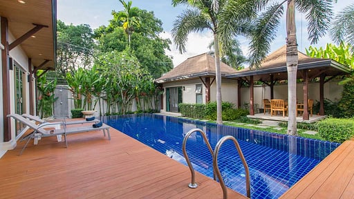 Emerald Villa Swimming pool