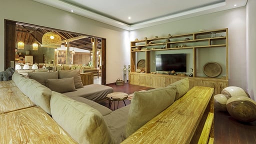 Emile Estate Media room