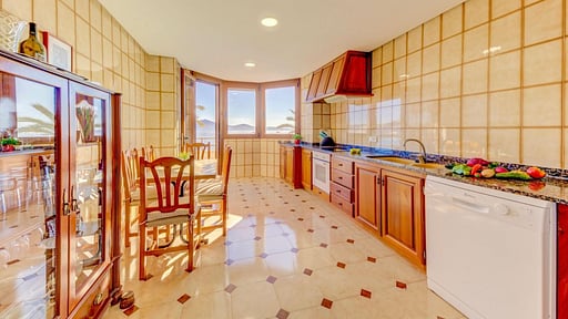 Emma Beachfront Apartment Kitchen