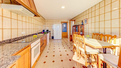 Emma Beachfront Apartment Kitchen