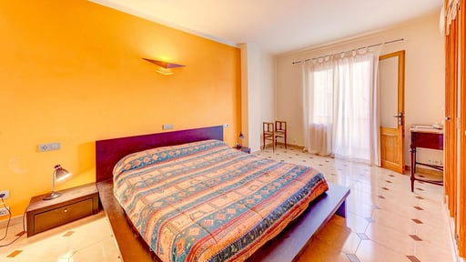 Emma Beachfront Apartment Bedroom 1