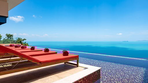 Empress W Villa Swimming pool