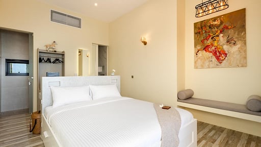 Empress W Villa Bedroom 2