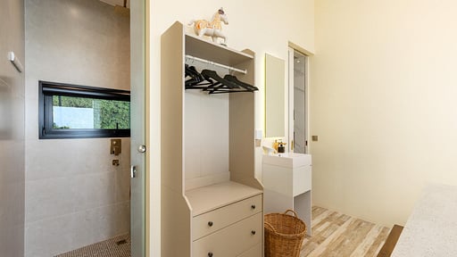 Empress W Villa Bedroom 2