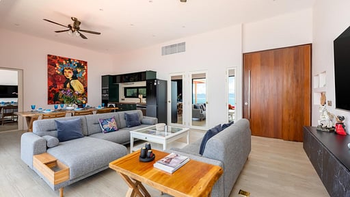 Empress W Villa Living room