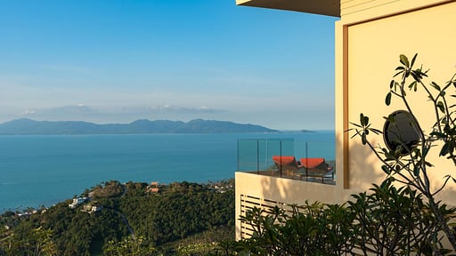 Empress W Villa Surroundings