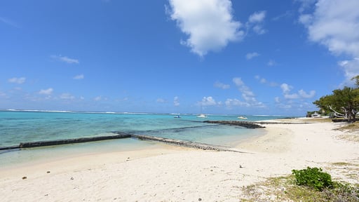 Eolia Beachfront Villa Beach