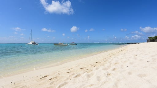 Eolia Beachfront Villa Beach