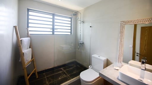 Eolia Beachfront Villa Bedroom 2
