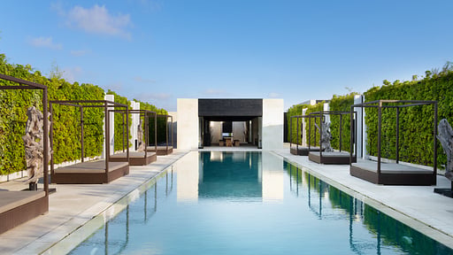 eqUILIBRIA Pool Villa Piscine 2