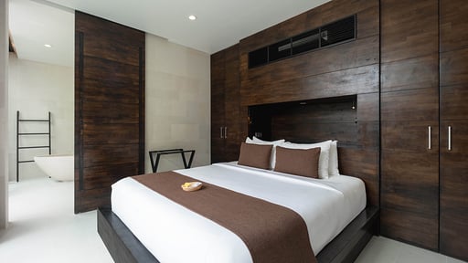 eqUILIBRIA Pool Villa Chambre 