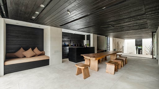 eqUILIBRIA Pool Villa Autres