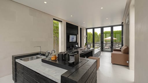 eqUILIBRIA Signature Villa Kitchen
