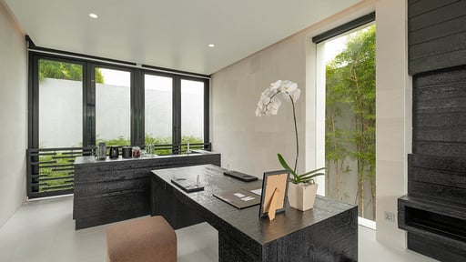 eqUILIBRIA Signature Villa Kitchen