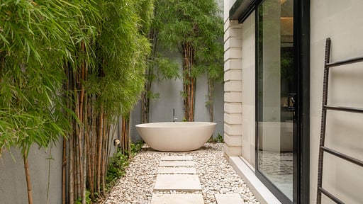 eqUILIBRIA Signature Villa Bedroom 