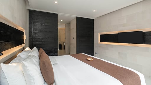 eqUILIBRIA Signature Villa Bedroom 