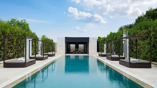 eqUILIBRIA Signature Villa Swimming pool 2