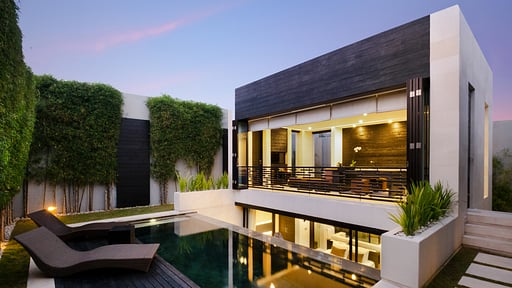 eqUILIBRIA Waterfall Villa Swimming pool 1