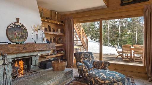 Chalet Eric Salon