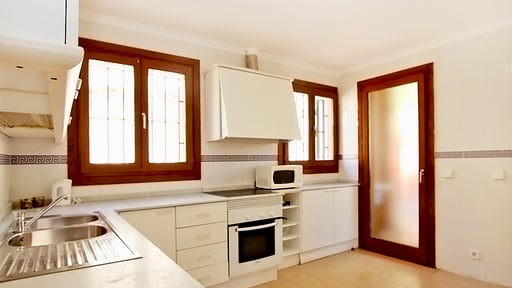 Es Faro House Кухня