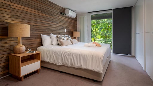 Escarpment House Bedroom 1