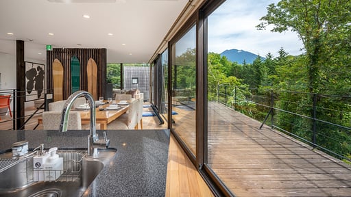Escarpment House Dining area