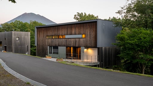 Escarpment House Surroundings