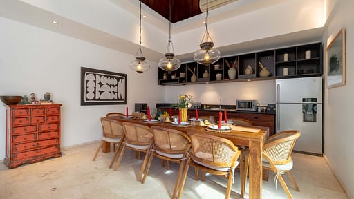 Eshara Villas Dining area 3