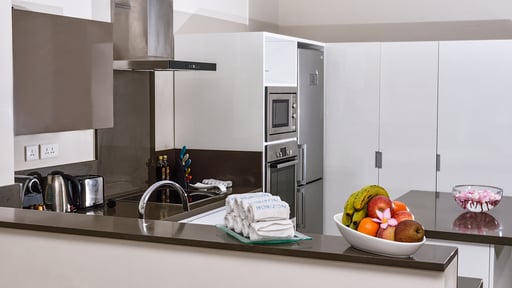 Esplanade Deluxe Apartment Kitchen