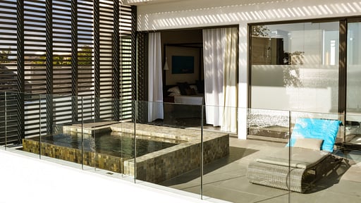 Esplanade Penthouse Zwembad