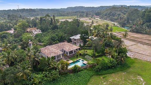 Etamba House Photos aériennes