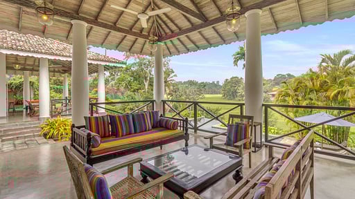 Etamba House Terrasse